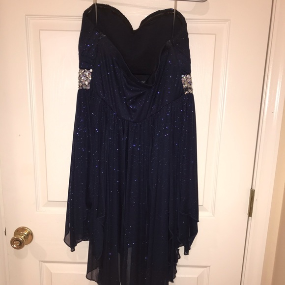 Ladies Short Strapless Party/Homecoming Dress - Picture 3 of 4